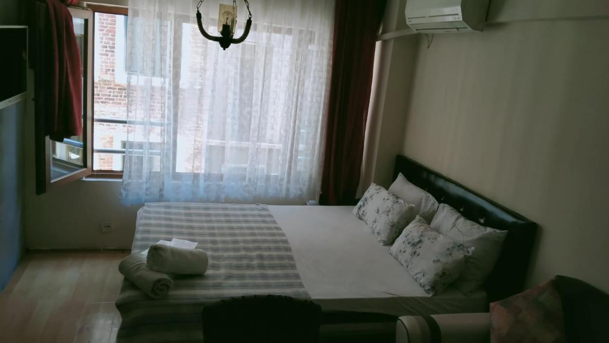 Taksim Pera Suites Estambul Exterior foto